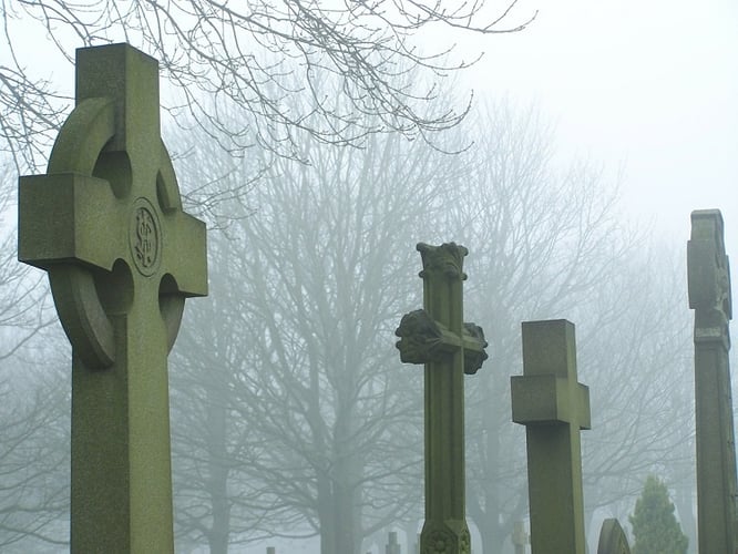 cemetery-91553_1280